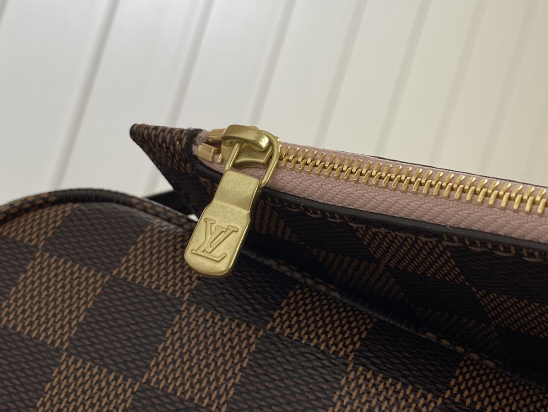 LOUIS VUITTON LV Damier Ebene Canvas Neverfull Rose Ballerine - Bag