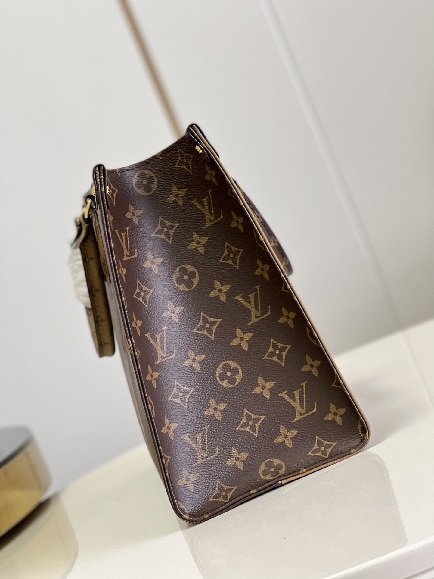 LOUIS VUITTON LV Monogram Canvas Onthego MM Vintage Long Shoulder Strap - Bags