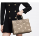 LOUIS VUITTON LV Monogram Canvas Onthego MM - Bags