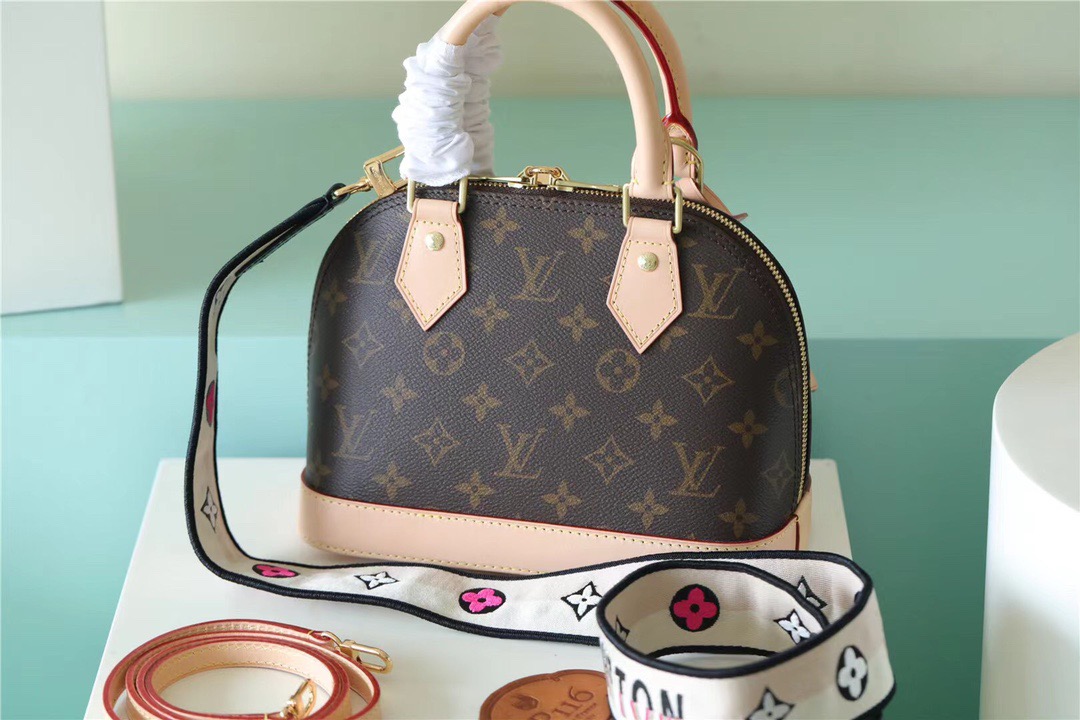 Louis Vuitton Alma BB Handbag - Bag