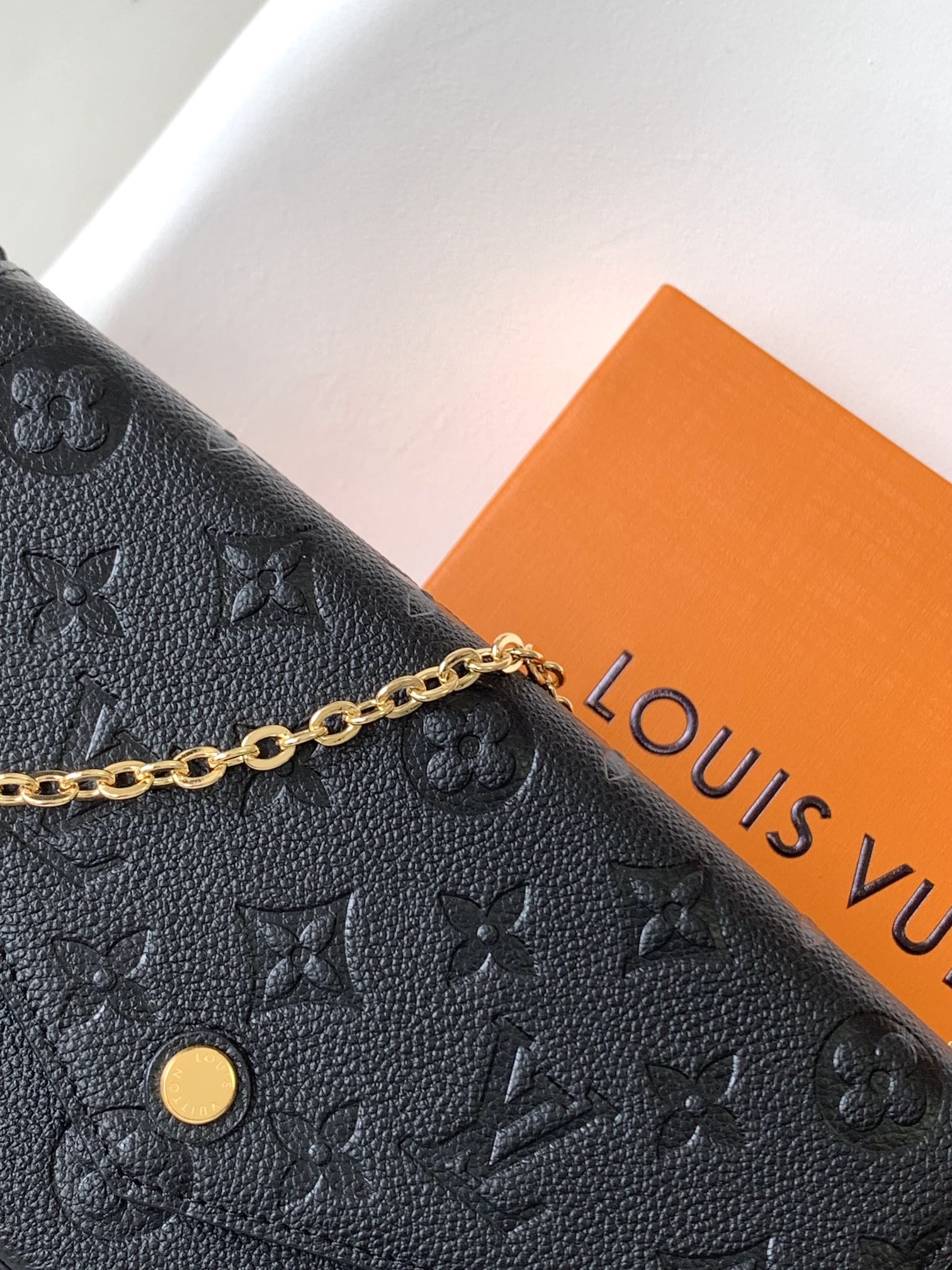 Louis Vuitton LV Pochette Felicie Clutch