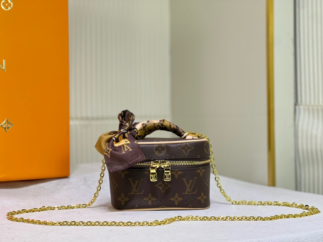 Louis Vuitton Monogram Nice Vanity - Bag